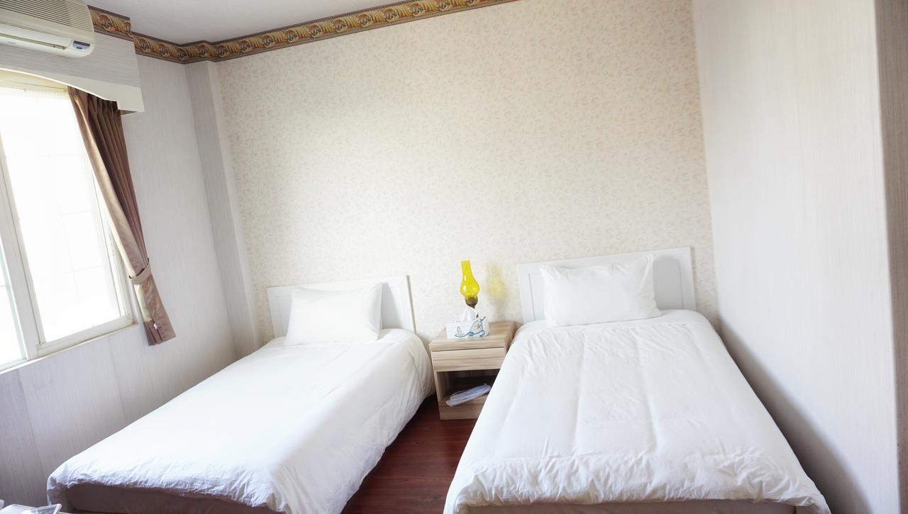 Red Roof B&B Jinhu Extérieur photo